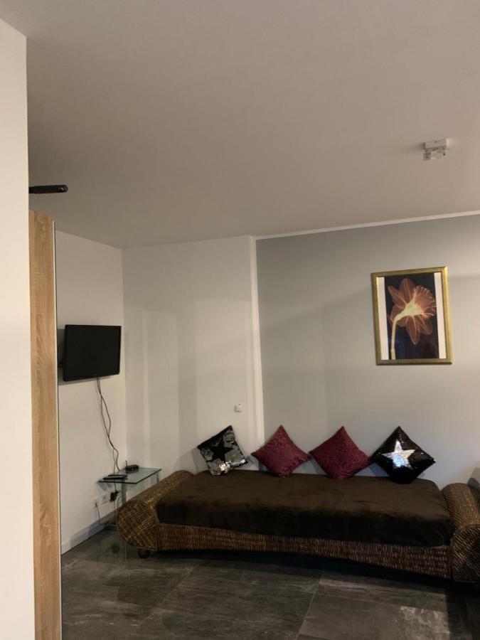 Apartment Pulheim Buitenkant foto